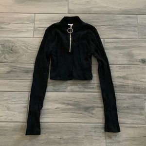 Bamba Black half zip crop top